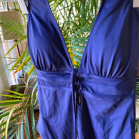 Tommy Bahama halter top one piece bathing suit - Picture 7 of 8